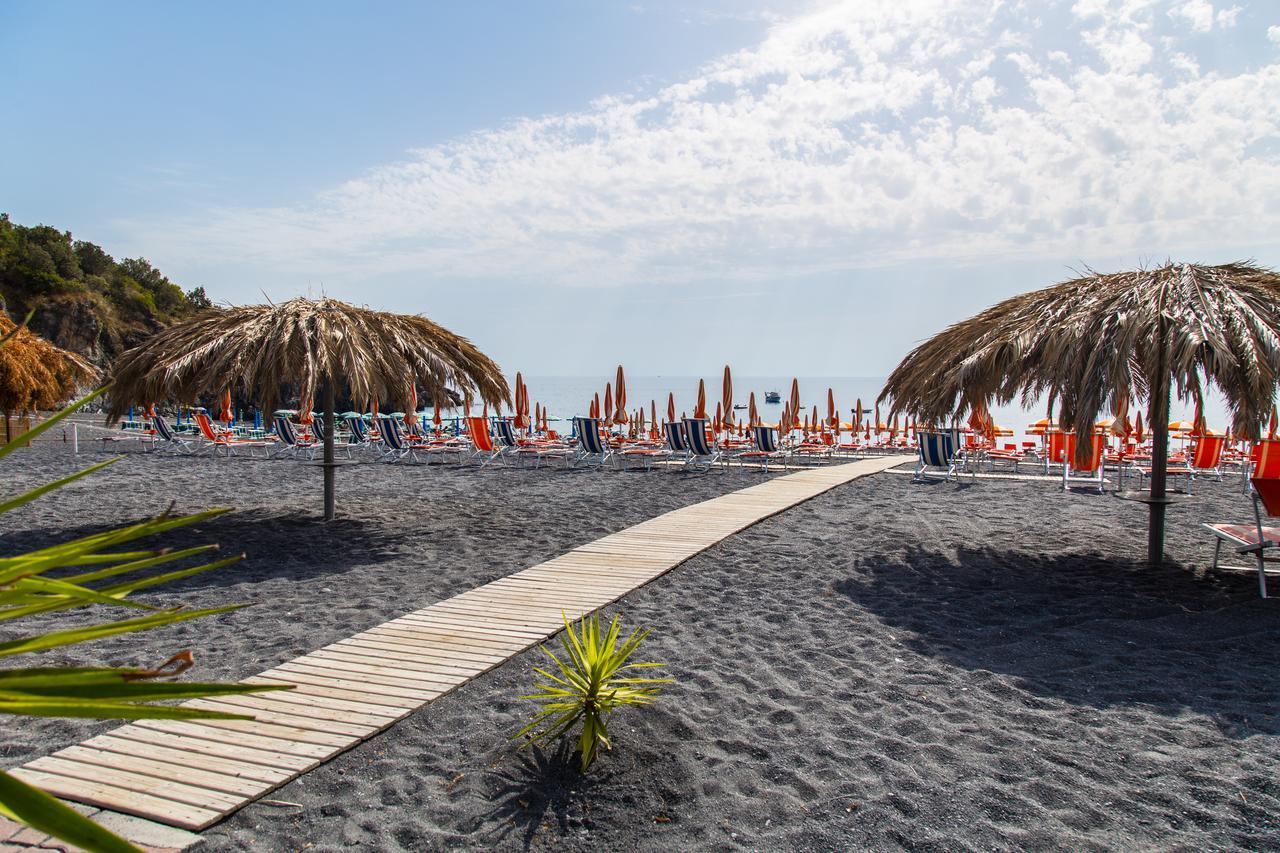 Nelema Village Resort Сан Никола Арчела Екстериор снимка