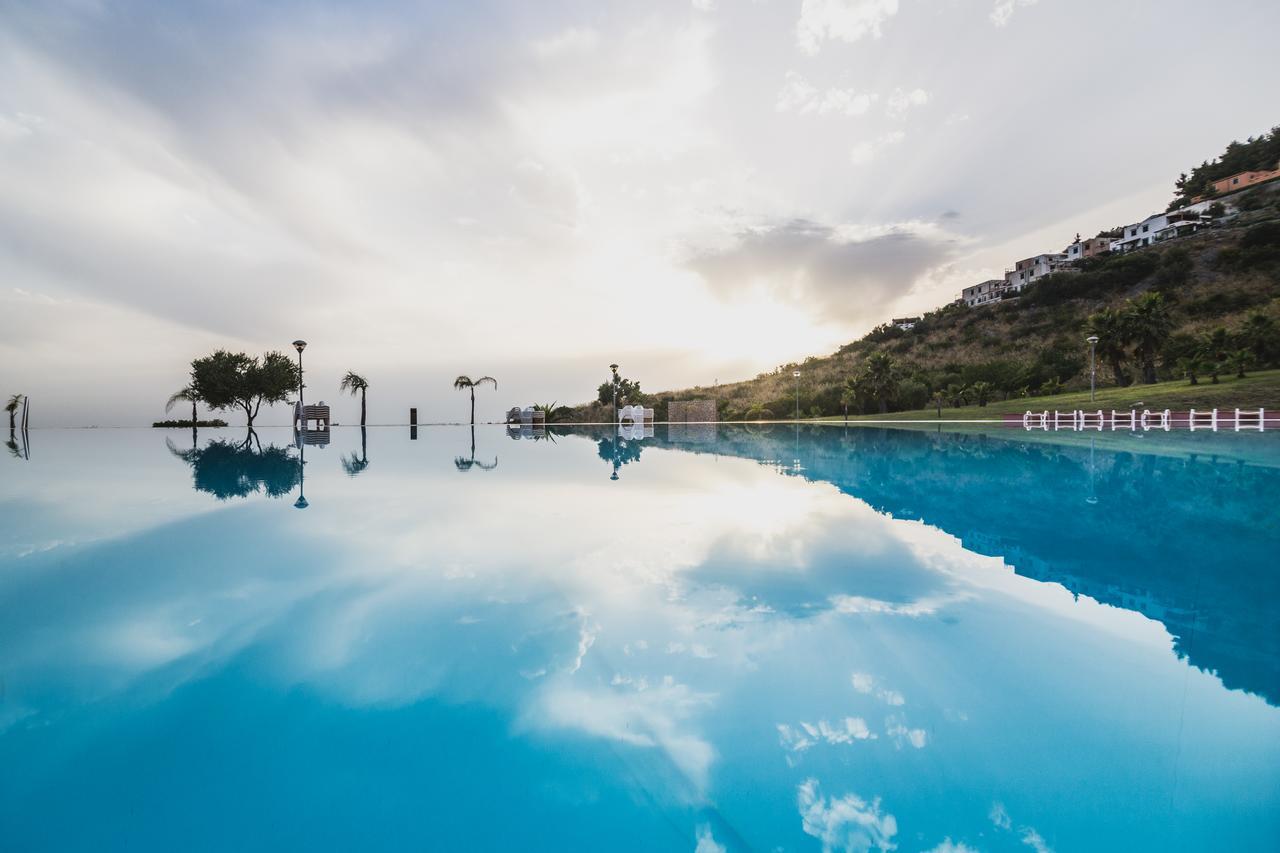 Nelema Village Resort Сан Никола Арчела Екстериор снимка